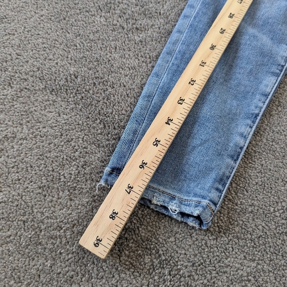 NEW American Eagle Curvy High-Rise Jeggings Women's Distressed Light Wash Size 4 - Picture 11 of 14